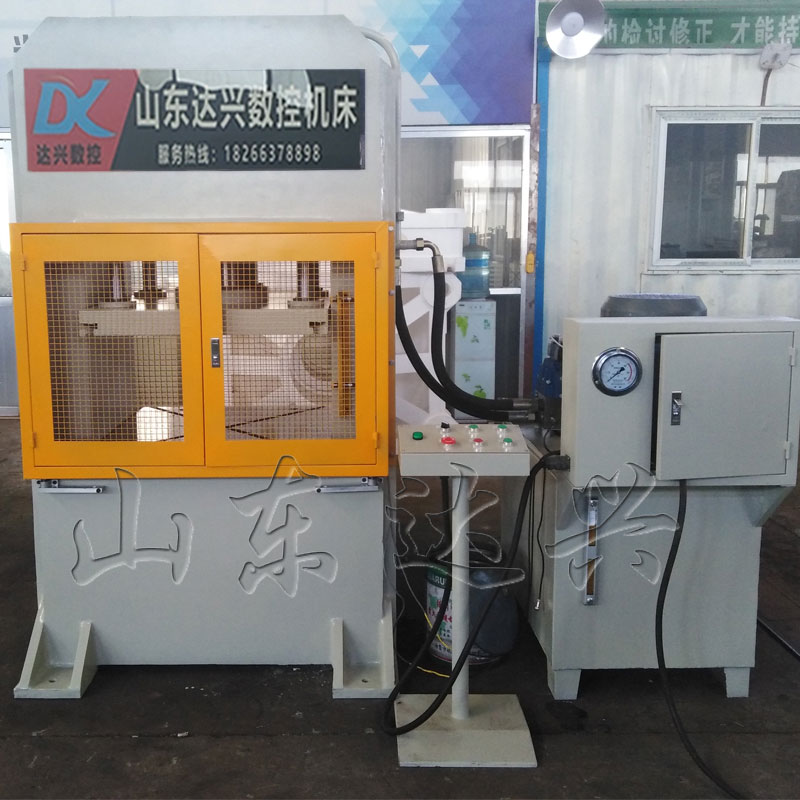 315噸壓裝成型龍門框架液壓機(jī)